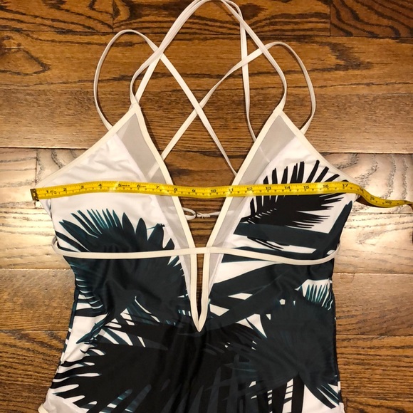 NEW! Aroa Bikini White Green One Piece Swimsuit - Picture 6 of 7